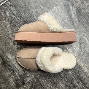 Ugg DUPE platform house shoes